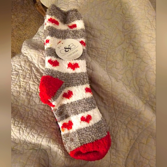 3 pack Christopher & Banks fuzzy Valentines socks - Picture 2 of 7